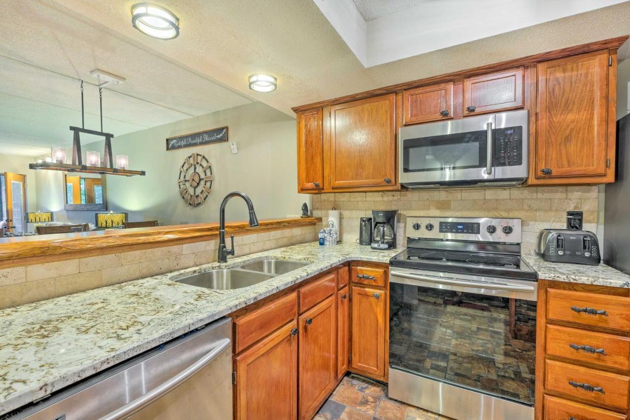 Chalet Village Upper Alpine Condo With Pool Access! Gatlinburg Exterior foto